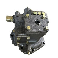 Розподільник Т-150 правий стар. обр. 150.37.025-1 (рем.)